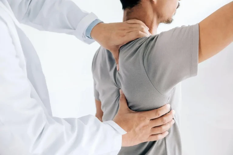 How Chiropractic Care Can Help Shoulder Impingement Make a Comeback Story